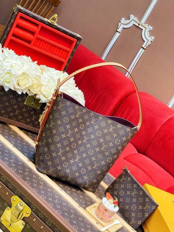 LV All In GM - Image 2