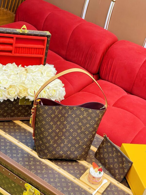 LV All In GM - Image 3