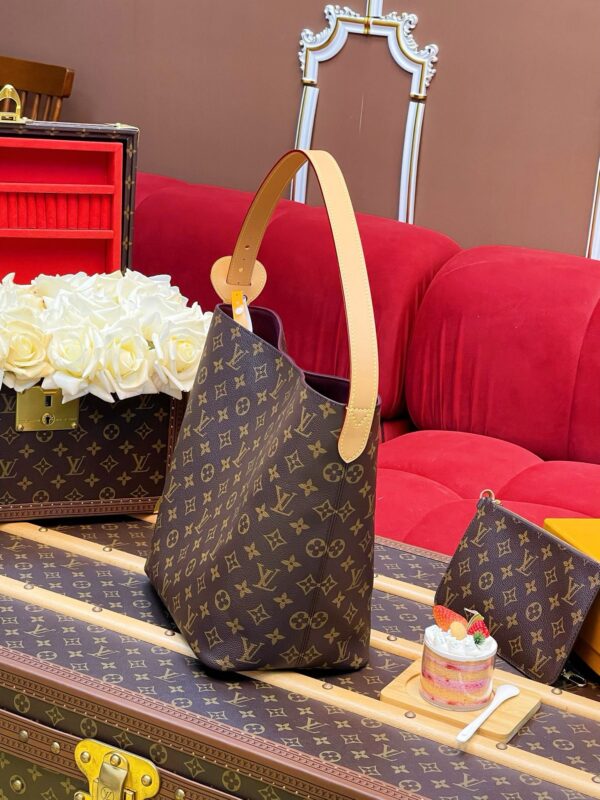 LV All In GM - Image 7