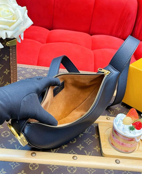 LV Low Key Bumbag - Image 9