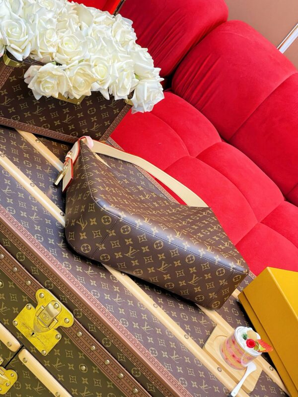 LV Slouchy MM - Image 7