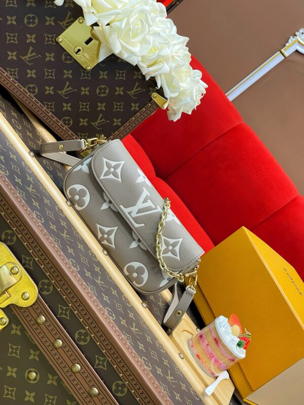 LV Wallet On Chain Ivy - Image 2