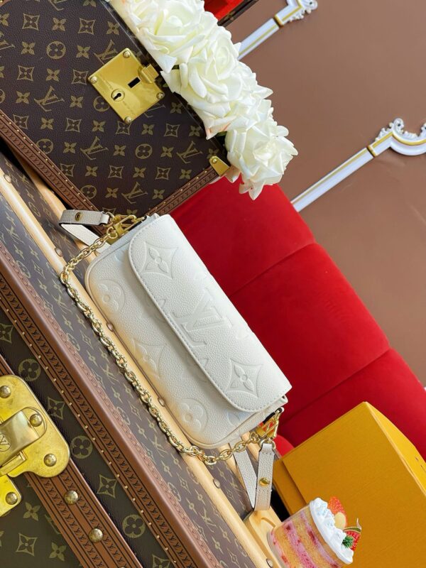LV Wallet on Chain Ivy - Image 2