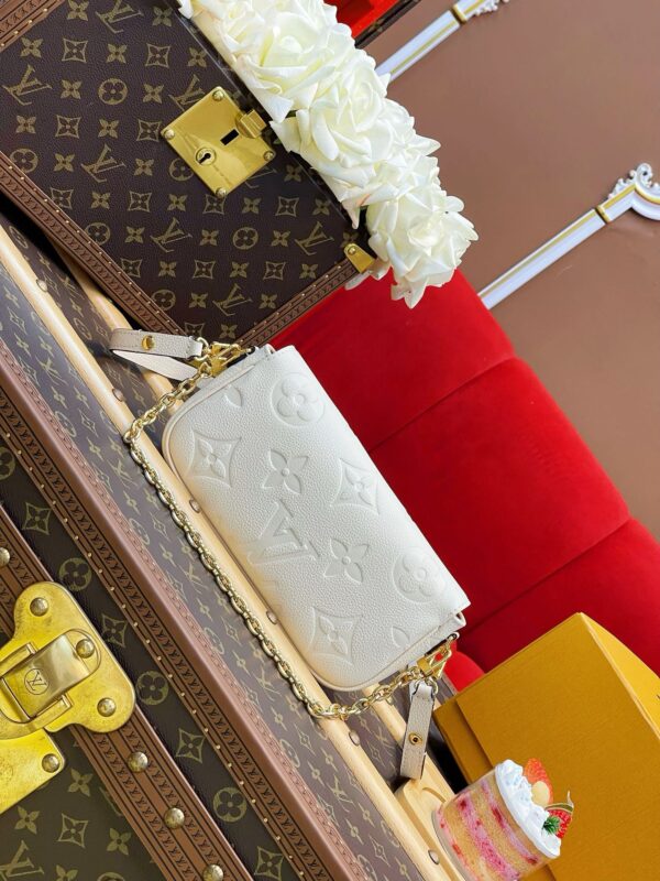 LV Wallet on Chain Ivy - Image 3
