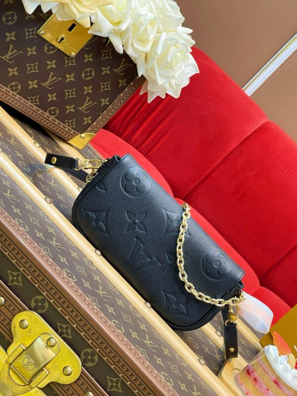 LV Wallet on Chain Ivy - Image 5
