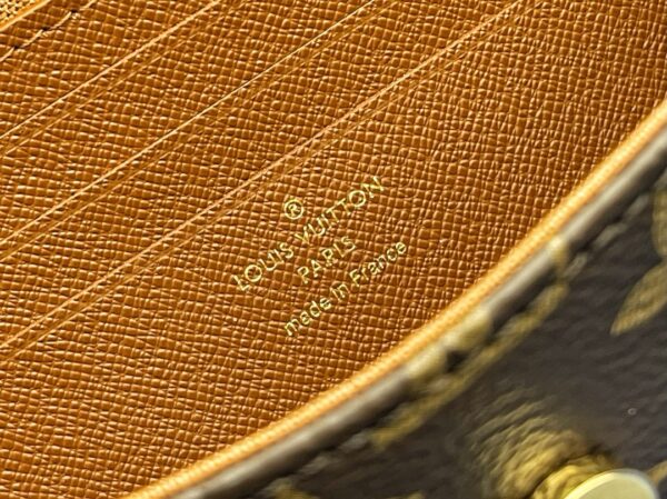 LV Wallet on Chain Ivy - Image 9