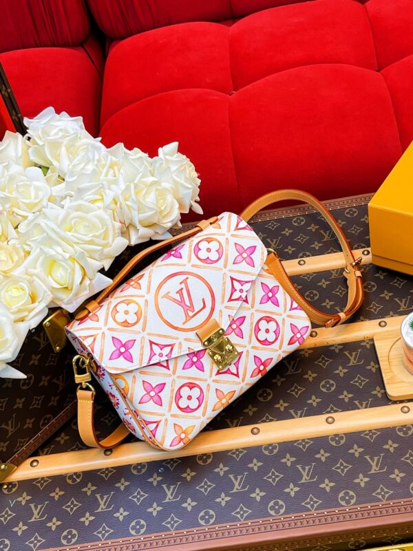 LV Pochette Métis - Image 5