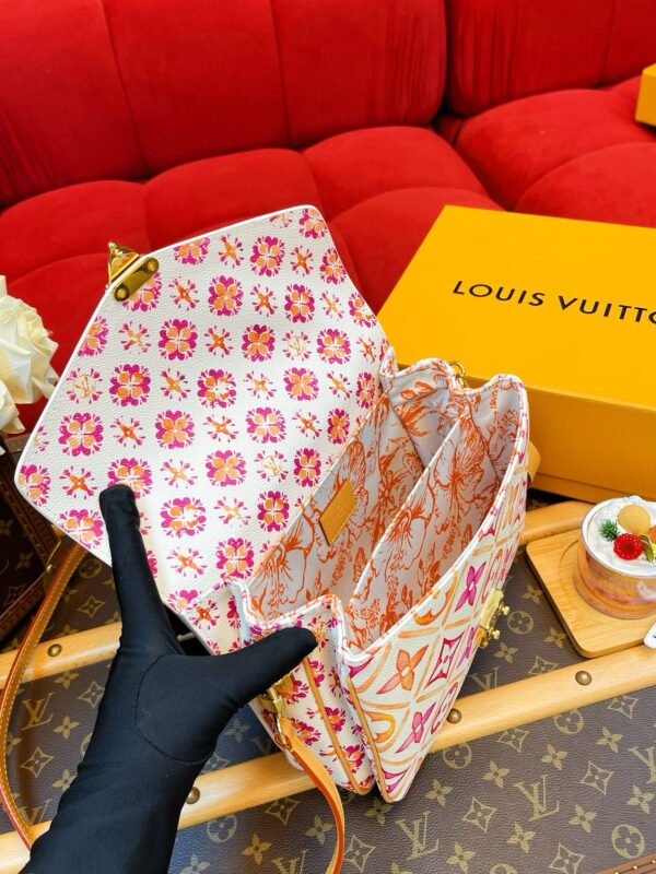 LV Pochette Métis - Image 7