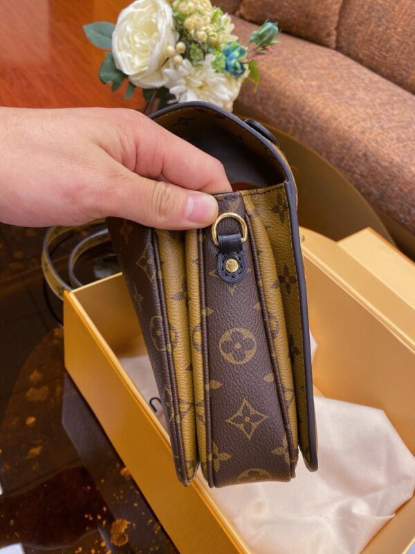 LV Pochette Métis - Image 9