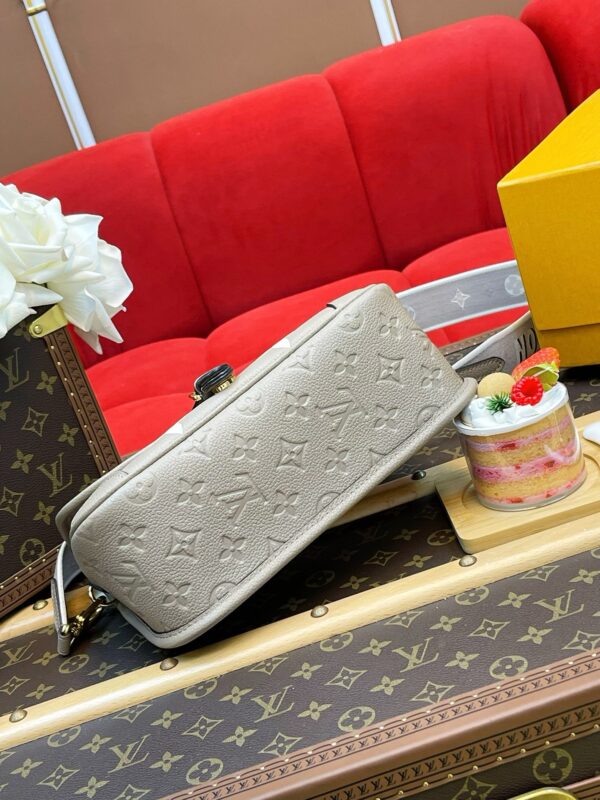 LV Diane - Image 10