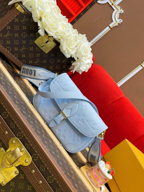 LV Diane - Image 2