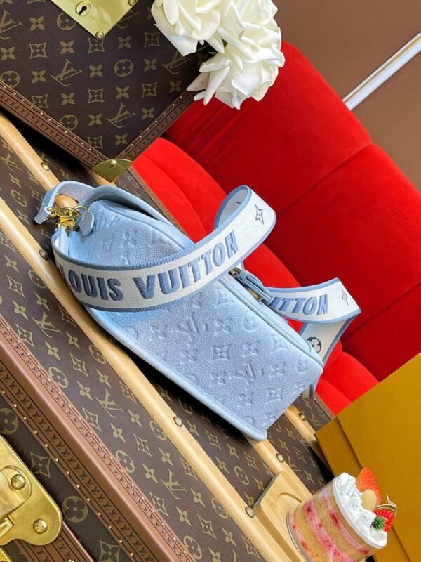 LV Diane - Image 10