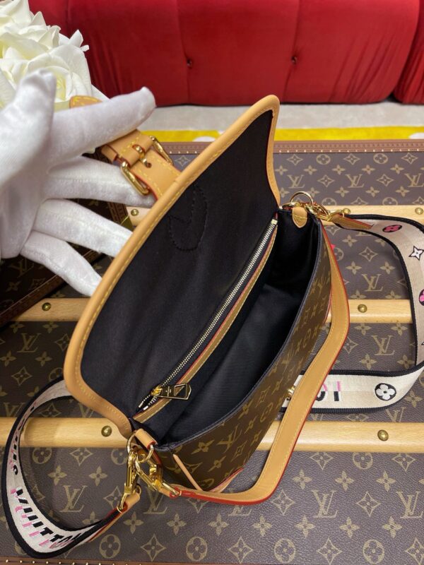 LV Diane - Image 9