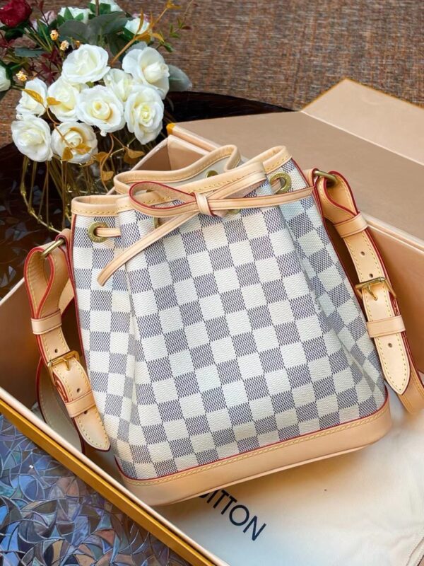LV Noé BB - Image 2