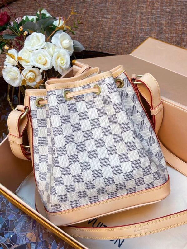 LV Noé BB - Image 3