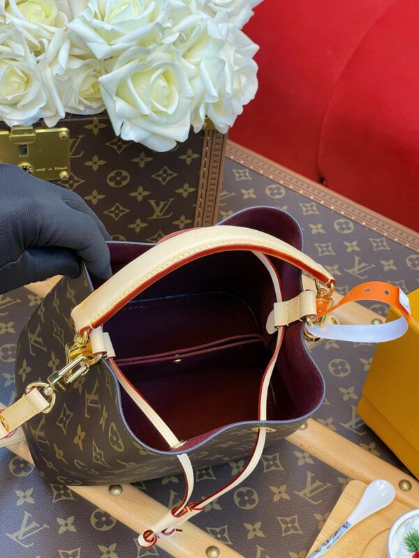 LV Néonoé BB - Image 10