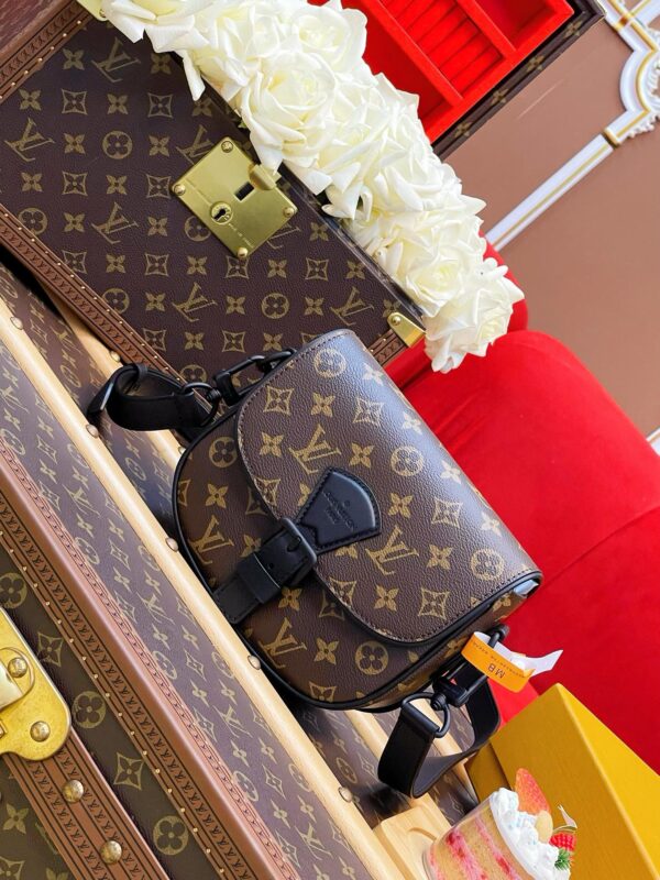 LV Montsouris Messenger PM​ - Image 2