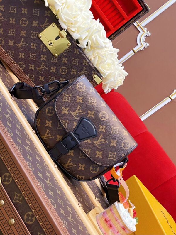 LV Montsouris Messenger PM​ - Image 5