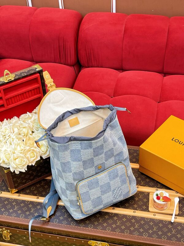 LV Montsouris Backpack - Image 8