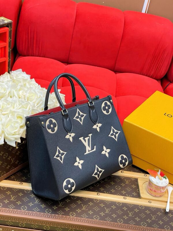 LV OnTheGo MM - Image 3
