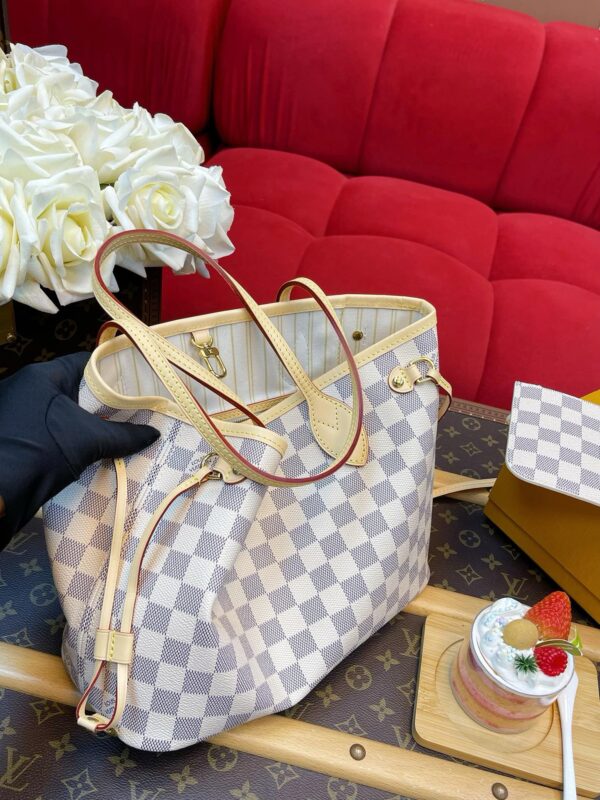 LV Neverfull PM - Image 5