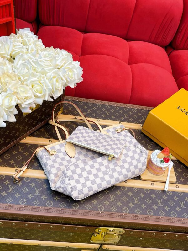 LV Neverfull PM - Image 7