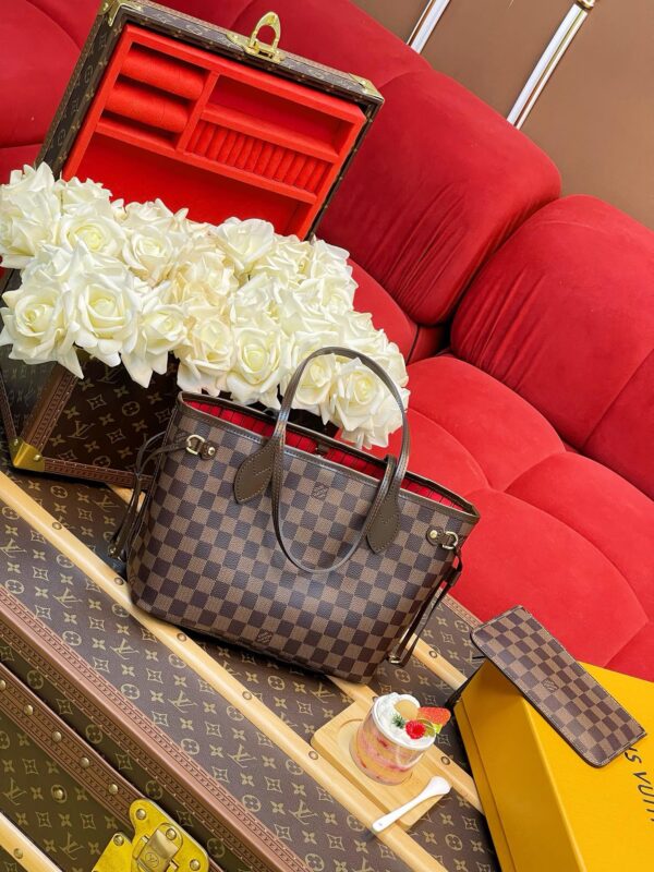 LV Neverfull PM - Image 2