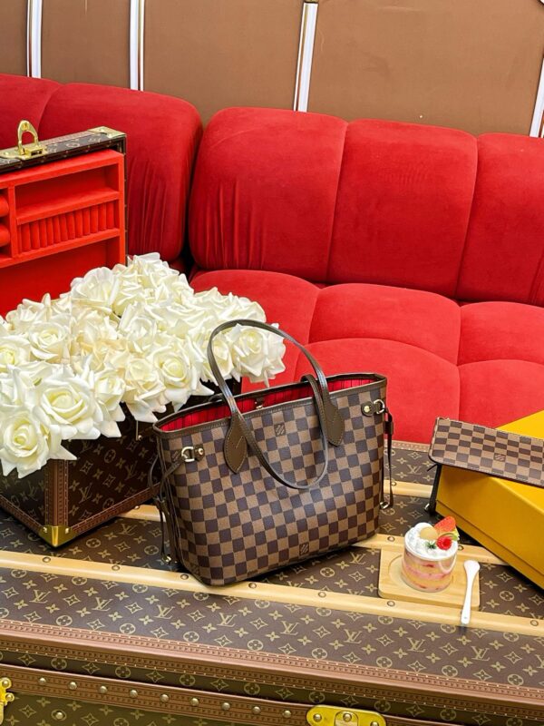 LV Neverfull PM - Image 4