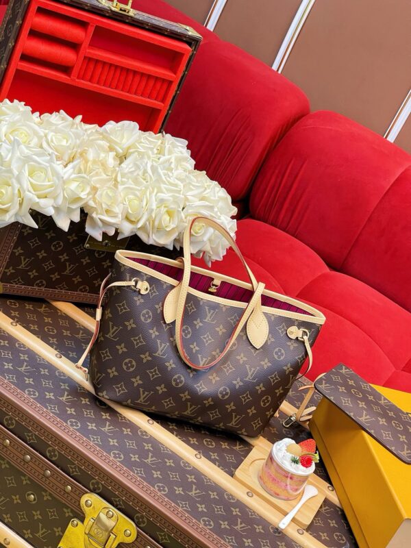 LV Neo Neverfull PM - Image 2