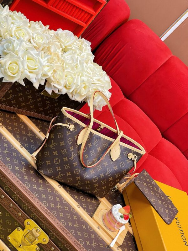 LV Neo Neverfull PM - Image 3