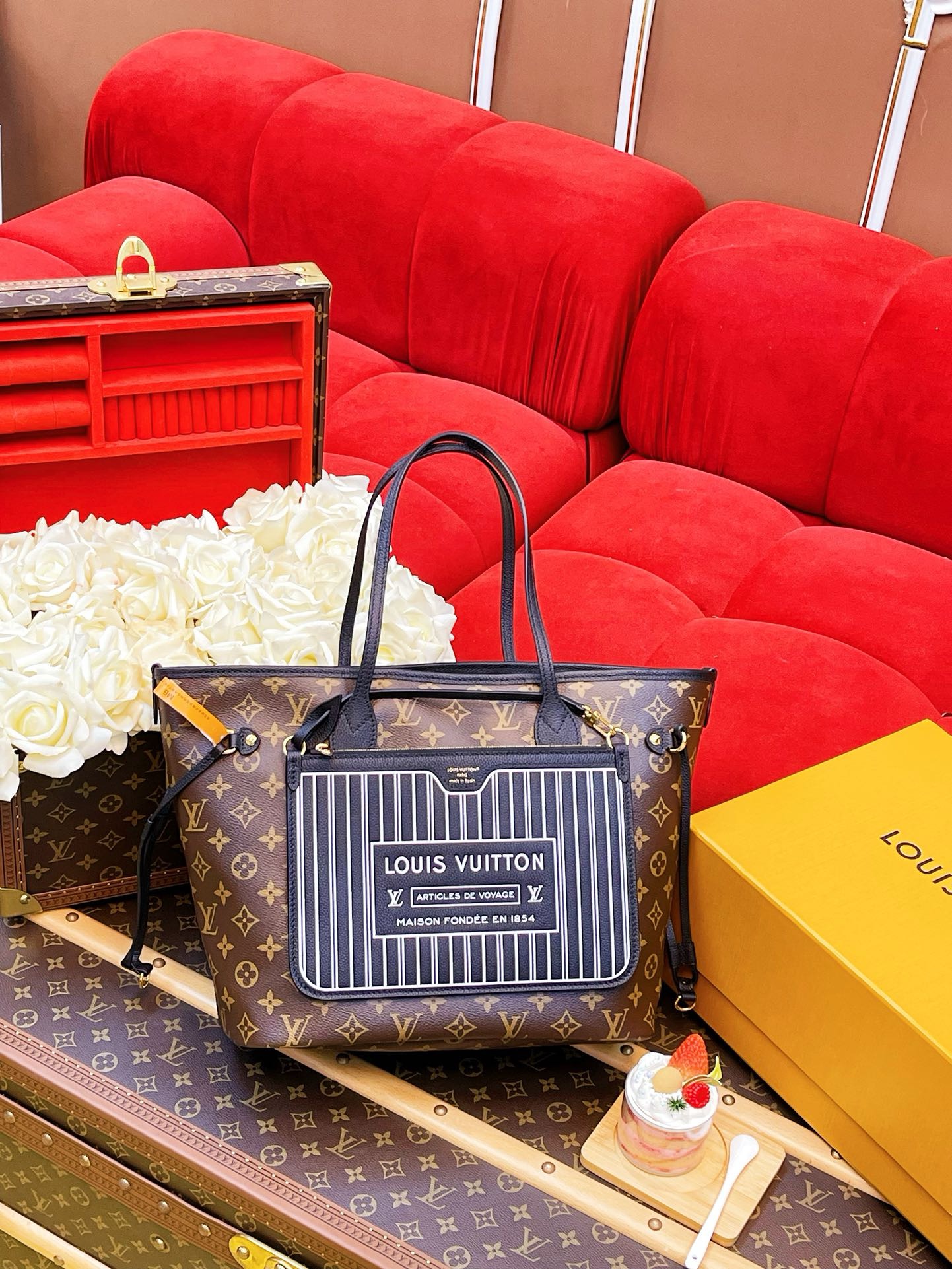 LV Neverfull Inside Out MM - Image 4