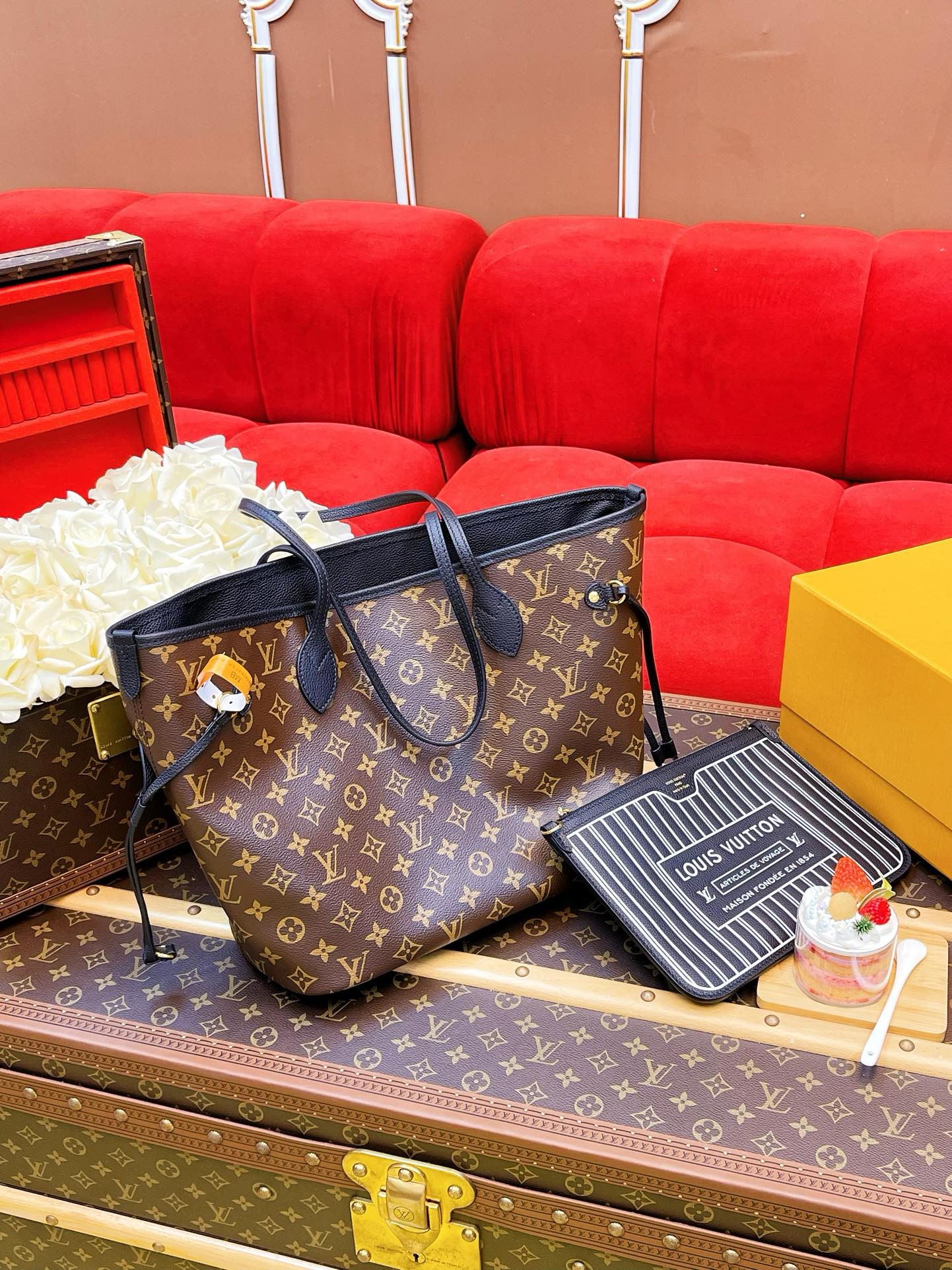 LV Neverfull Inside Out MM - Image 7