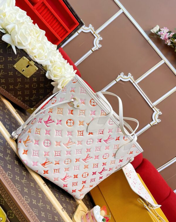 LV Neverfull MM - Image 7