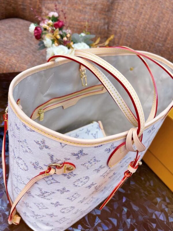 LV Neverfull MM - Image 5