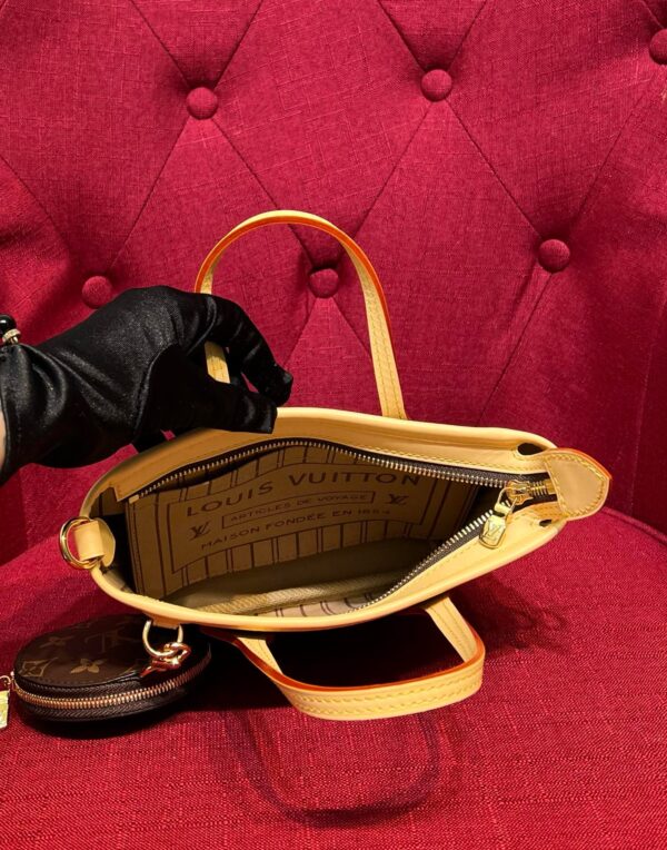 LV Neverfull BB - Image 9