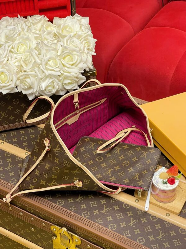 LV Neo Neverfull MM - Image 4