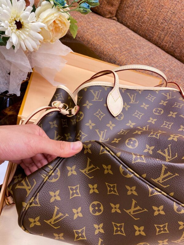 LV Neverfull MM - Image 6