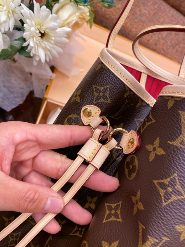 LV Neverfull MM - Image 6