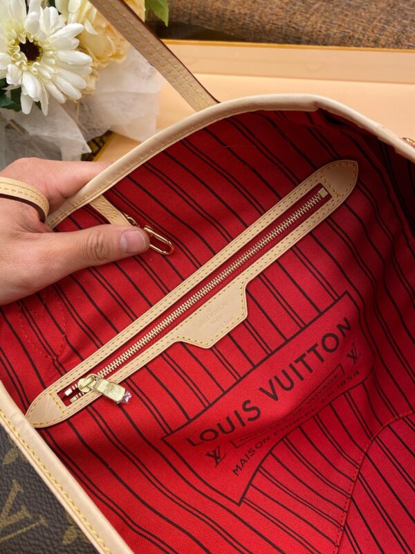 LV Neverfull MM - Image 9