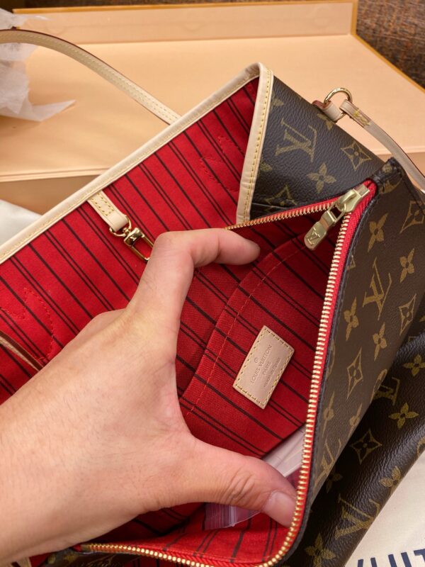 LV Neverfull MM - Image 10