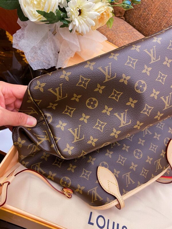 LV Neverfull MM - Image 11