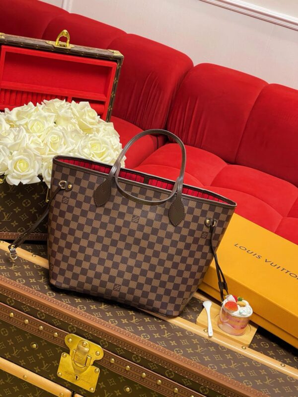 LV Neverfull MM - Image 2