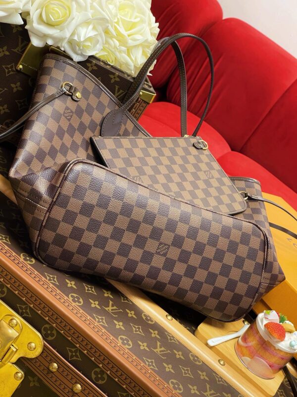 LV Neverfull MM - Image 8