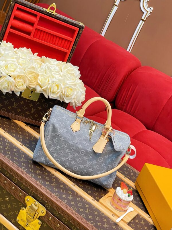 LV Speedy Soft 30 - Image 2