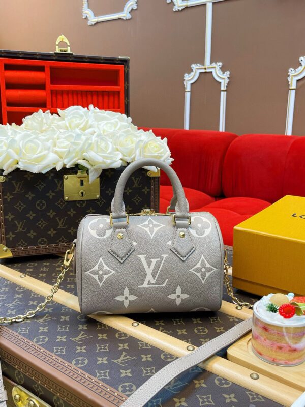 LV Speedy Bandoulière 20 - Image 3