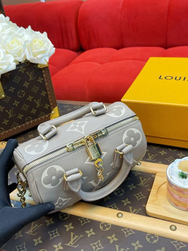 LV Speedy Bandoulière 20 - Image 6