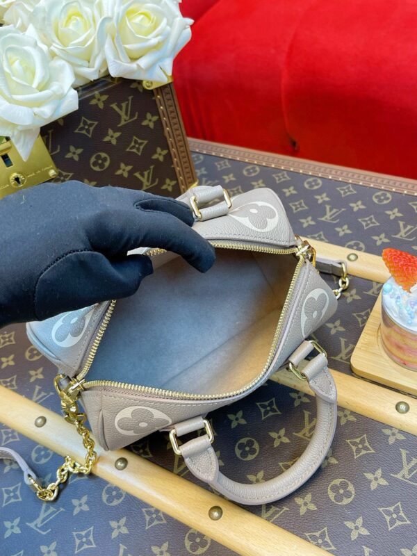 LV Speedy Bandoulière 20 - Image 7
