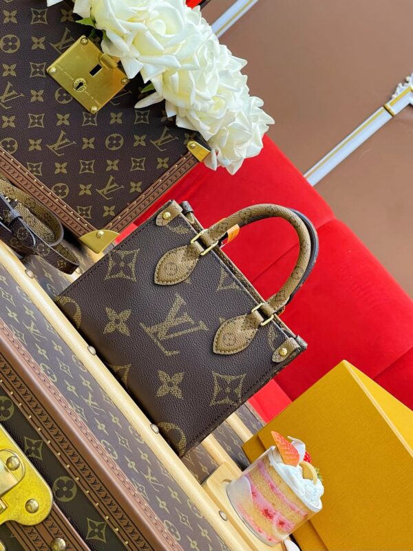 LV OnTheGo BB - Image 2