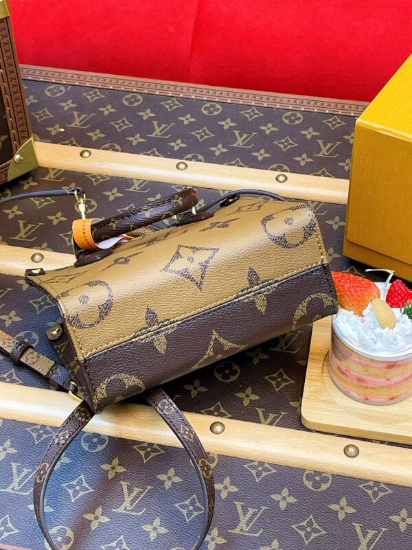 LV OnTheGo BB - Image 19