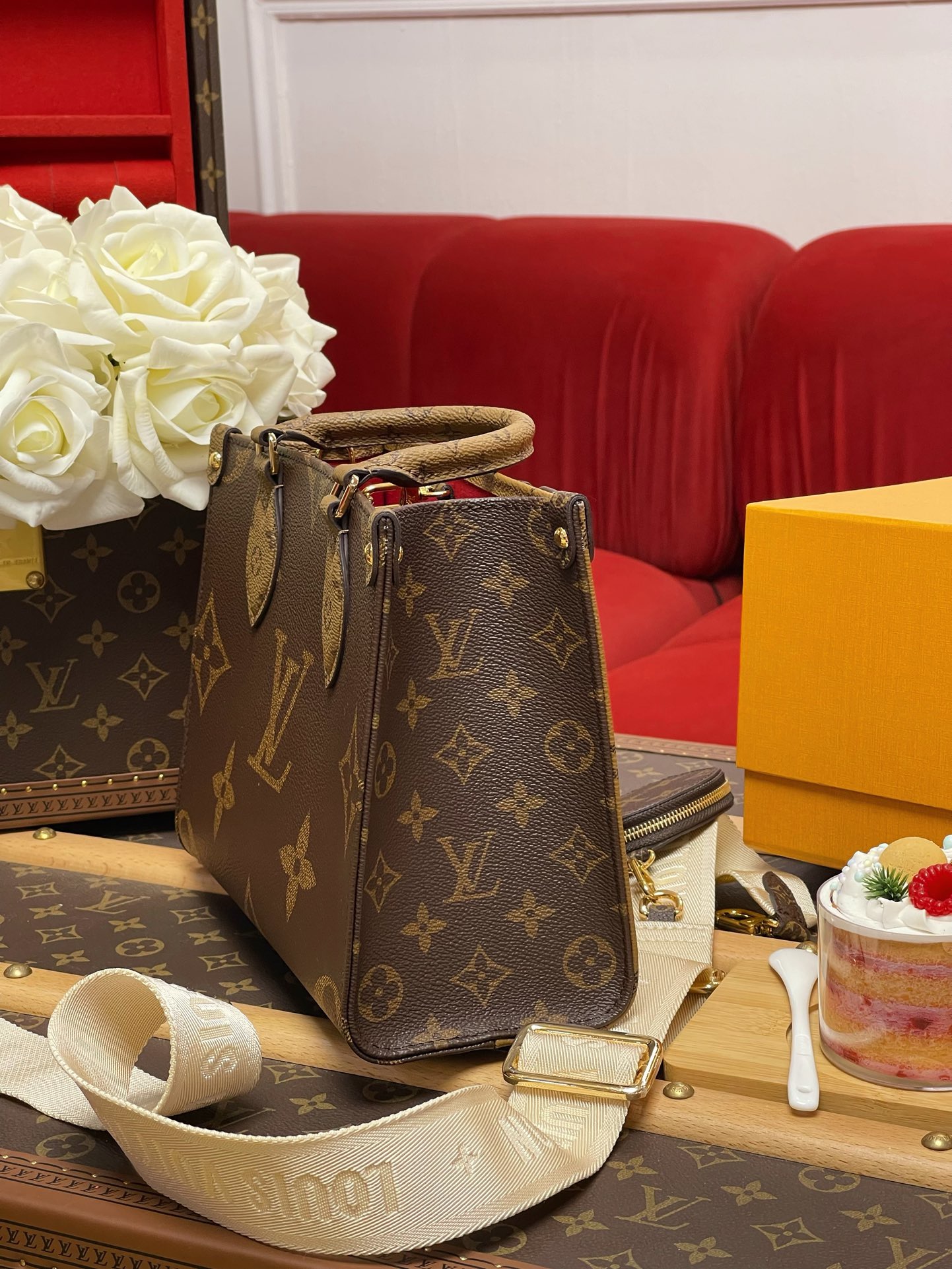 LV OnTheGo PM - Image 6